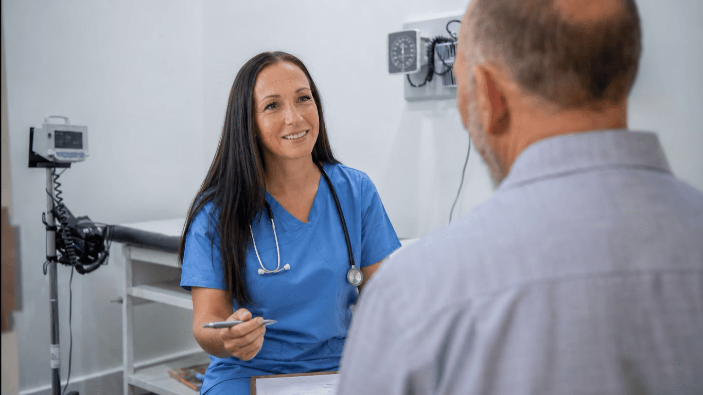 Portrait of Nichole Lynch, MSN, APRN, FNP